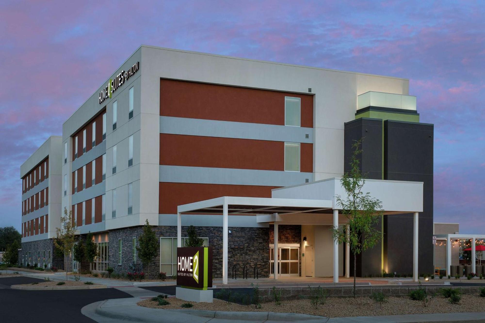 Home2 Suites By Hilton Лонгмънт Екстериор снимка